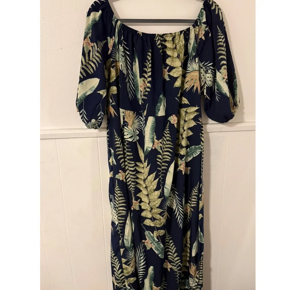 Off-Shoulder Blue Maxi Dress with Leaf Print - Picture 3 of 4